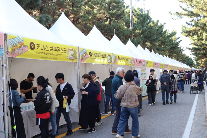 ‘커피를 즐기는 다양한 방법’ 커피로 가득 채워진 강릉커피축제 첫날 현장[제철축제]